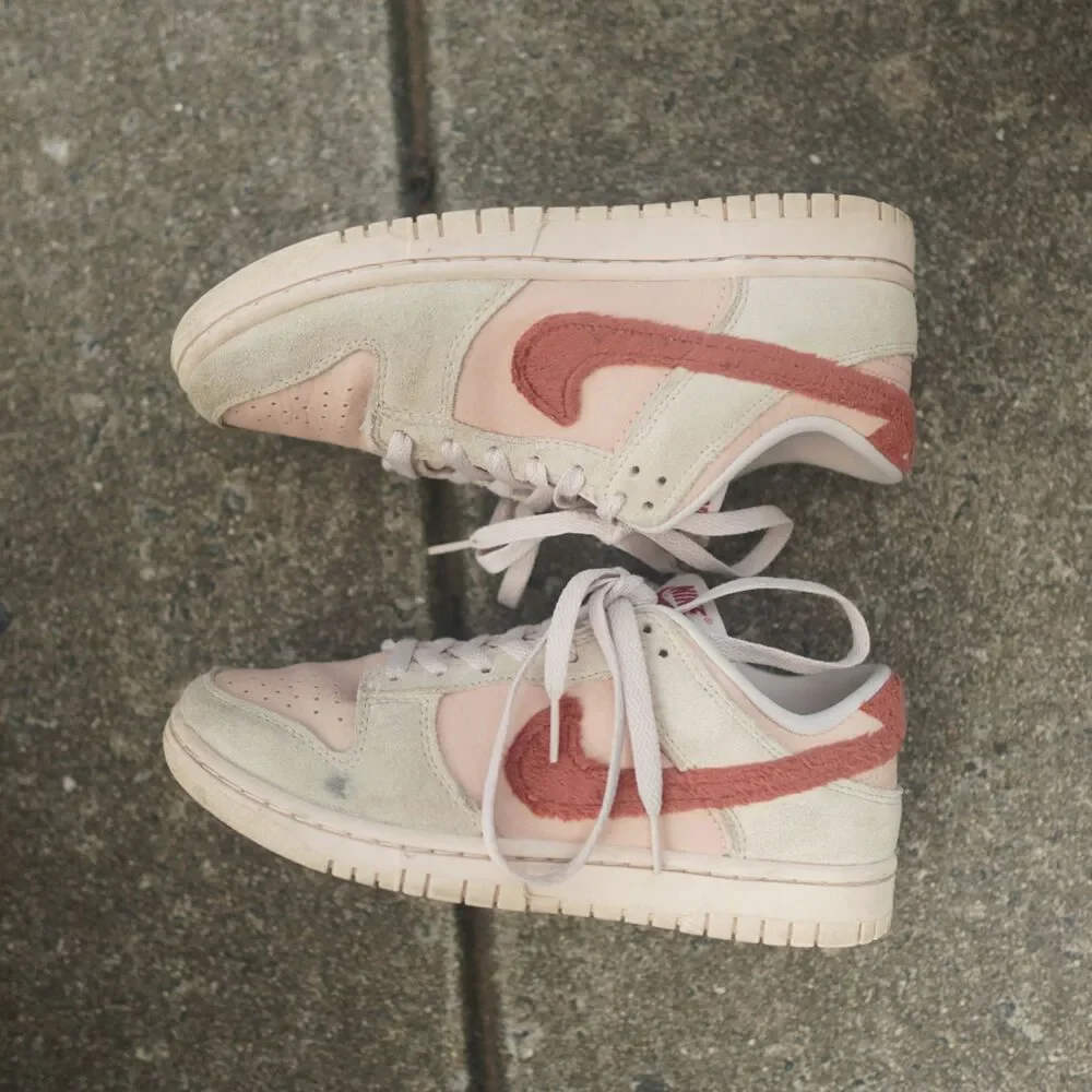 Nike Dunk Low SE Terry Swoosh Teddy Bear Shimmer Mars Stone DZ4706-200 W Size 7